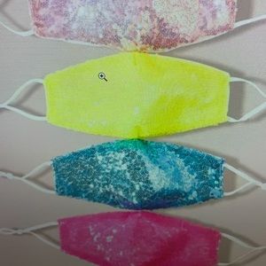 Women’s Bling face mask pack of 4 25$